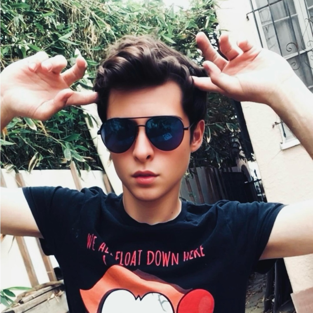 Meet your Posher, Gordon